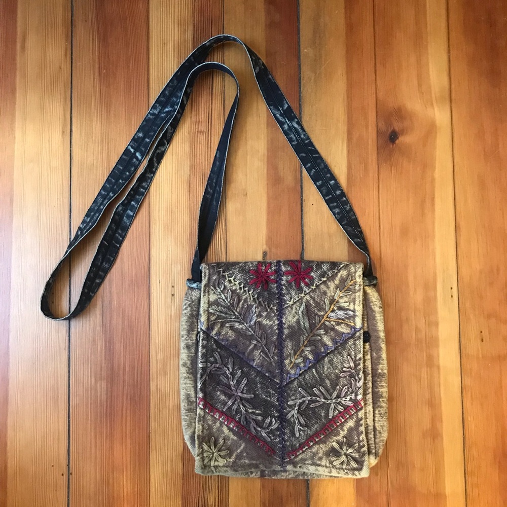 Floral Embroidered Crossbody Bag